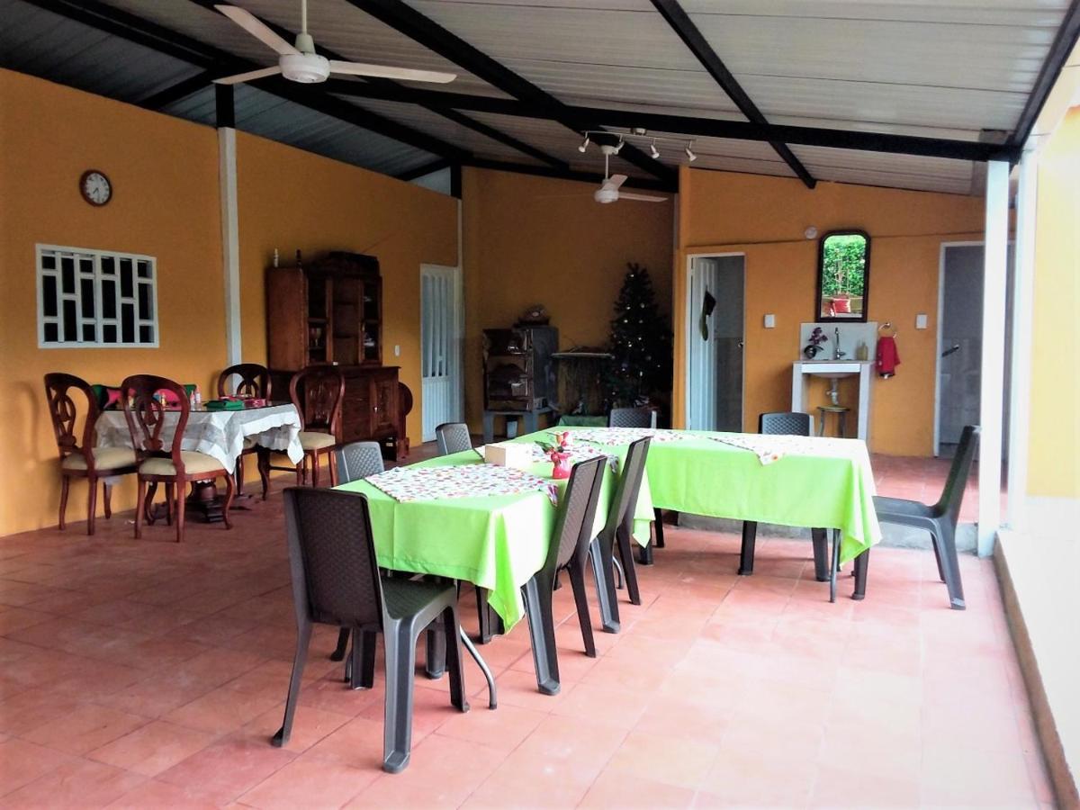 C&H Casa Campestre El Oasis Ricaurte Girardot Bed & Breakfast エクステリア 写真