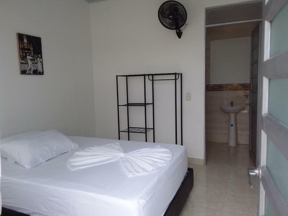 C&H Casa Campestre El Oasis Ricaurte Girardot Bed & Breakfast エクステリア 写真